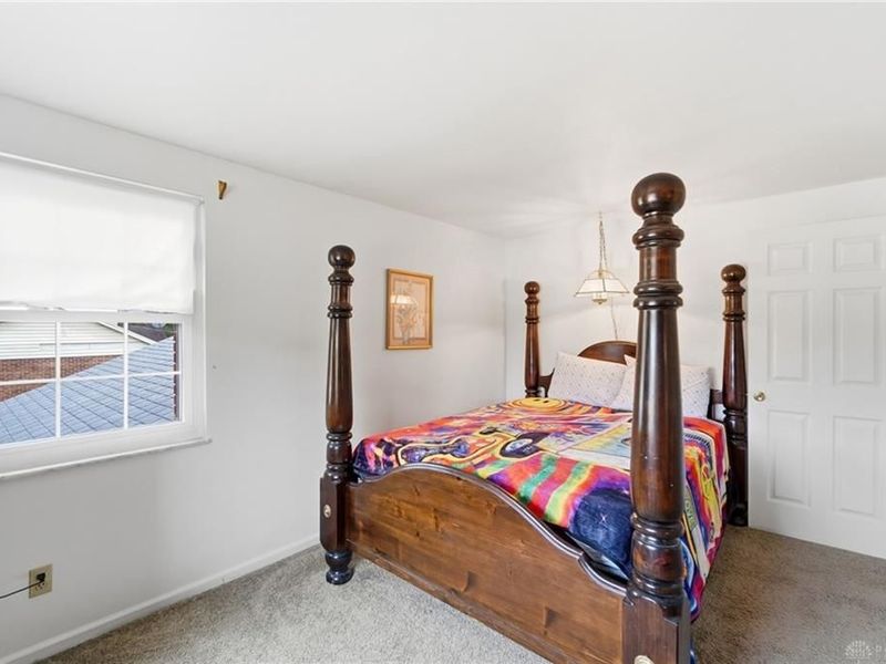 945 Kenbrook Drive, Vandalia, OH 45377 Photo 6