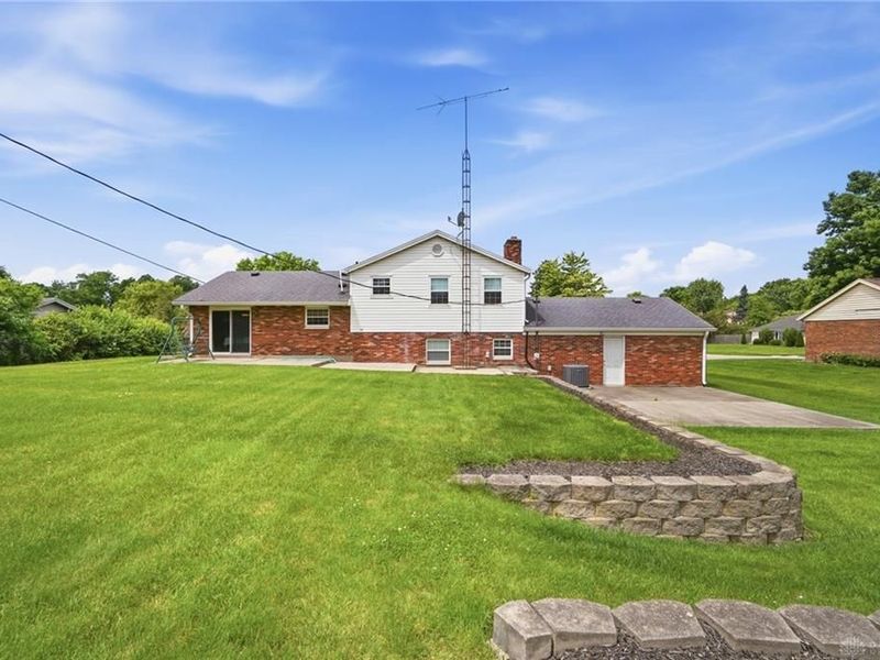 945 Kenbrook Drive, Vandalia, OH 45377 Photo 7