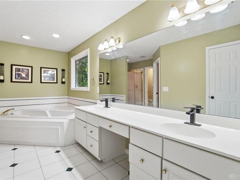 6470 Hollowview Trail, Centerville, OH 45459 Photo 42