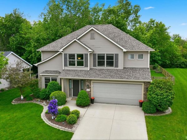 6818 Rosner Xing, Fort Wayne, IN 46835