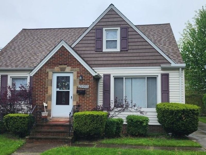 21351 Crystal Avenue, Euclid, OH 44123 Photo 1