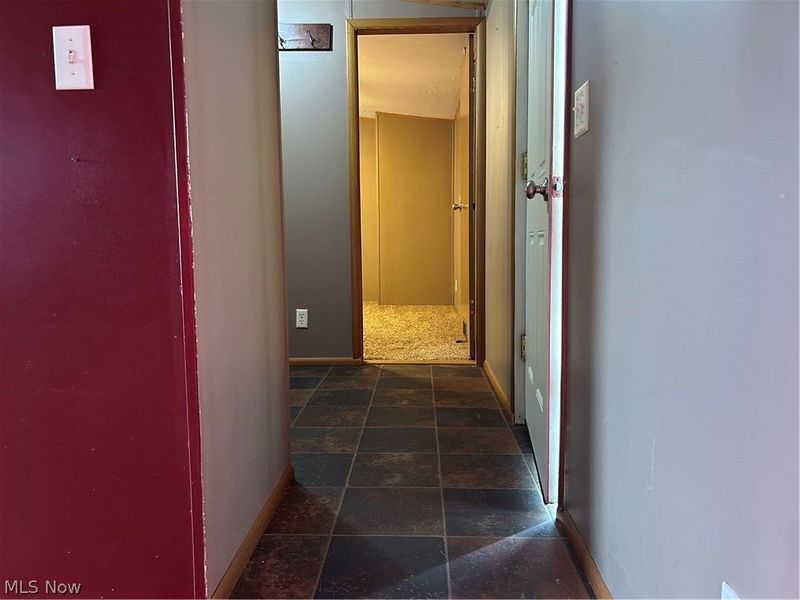 39 N Canal Street, Frazeysburg, OH 43822 Photo 12