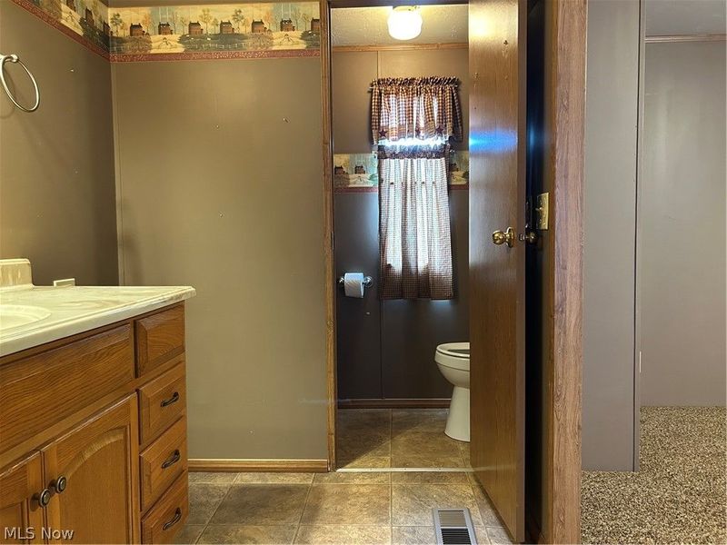 39 N Canal Street, Frazeysburg, OH 43822 Photo 18