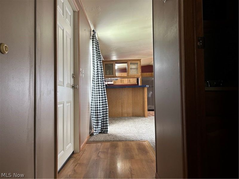 39 N Canal Street, Frazeysburg, OH 43822 Photo 7
