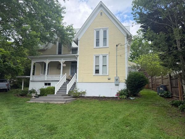 283 Webster Street, ALDERSON, WV 24910