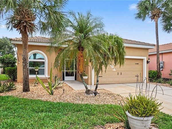 2549 Deerfield Lake CT , CAPE CORAL, FL 33909