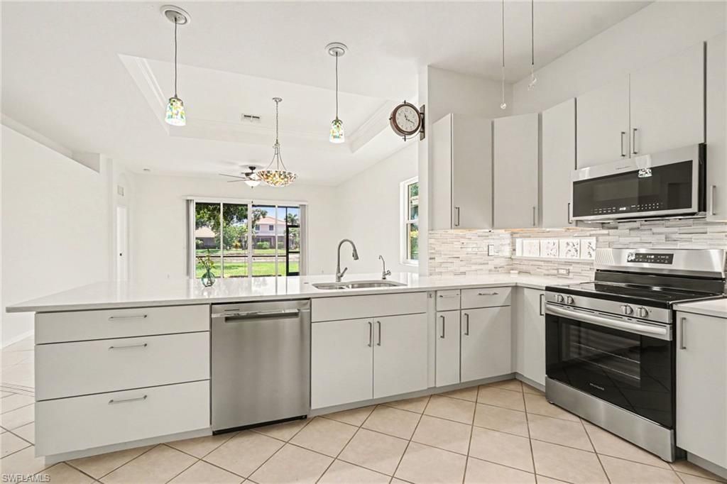 2549 Deerfield Lake Ct , Cape Coral, FL 33909 Photo