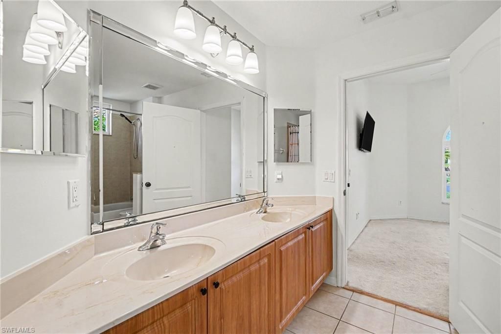 2549 Deerfield Lake Ct , Cape Coral, FL 33909 Photo