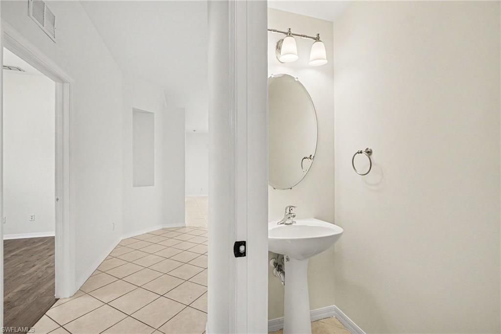 2549 Deerfield Lake Ct , Cape Coral, FL 33909 Photo
