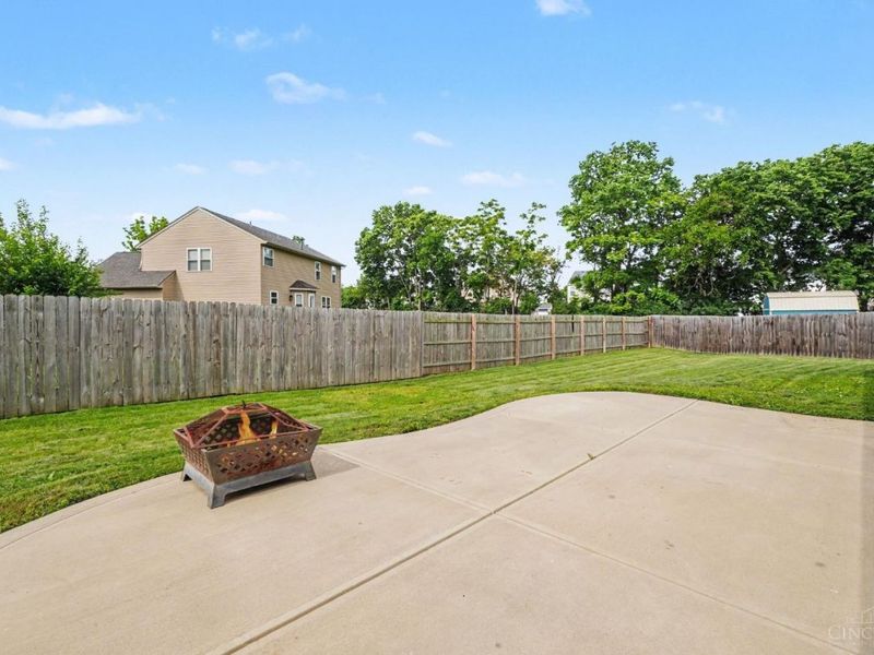 417 Hollyhock Court, Trenton, OH 45067 Photo 21