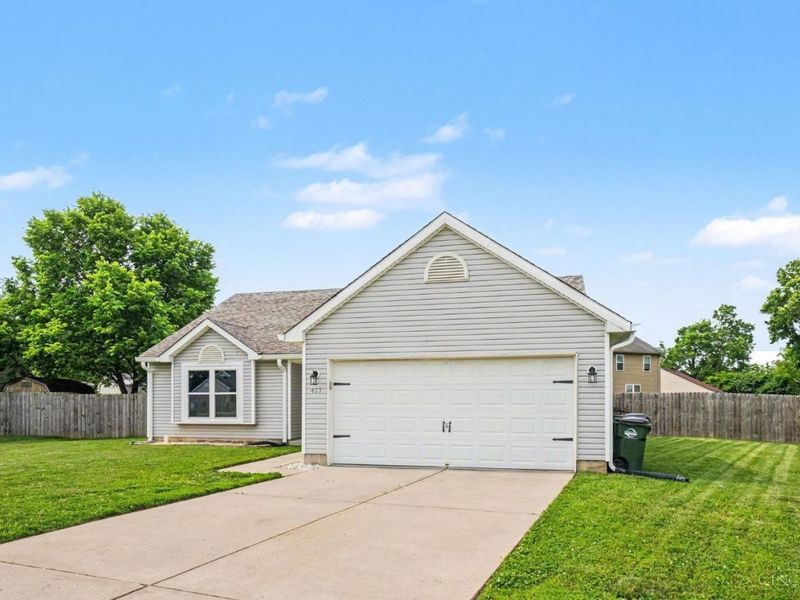 417 Hollyhock Court, Trenton, OH 45067 Photo 3