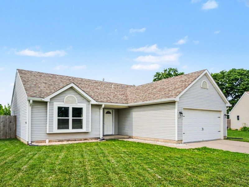 417 Hollyhock Court, Trenton, OH 45067 Photo 4