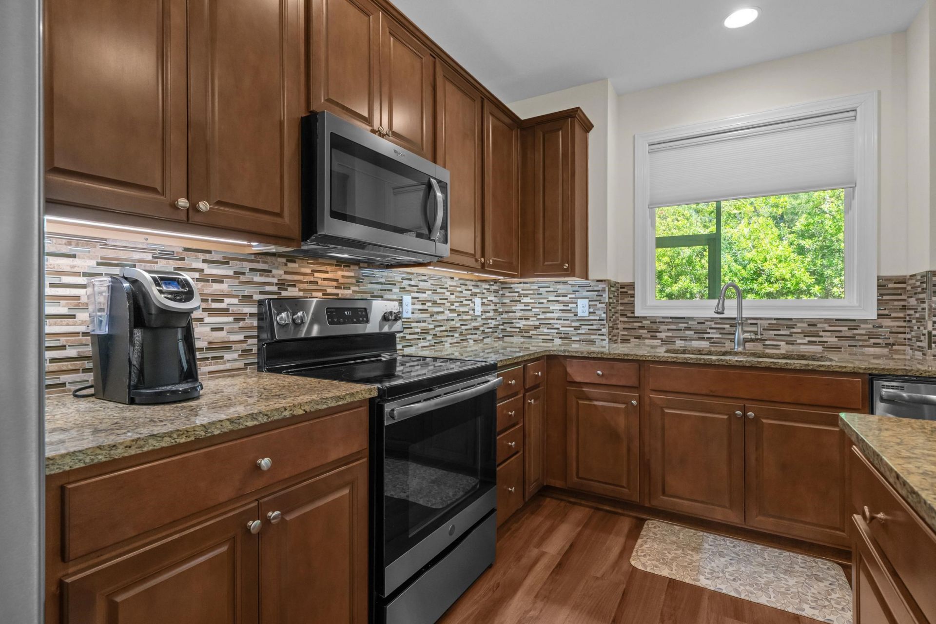 1727 Suncrest Dr.  Photo 18