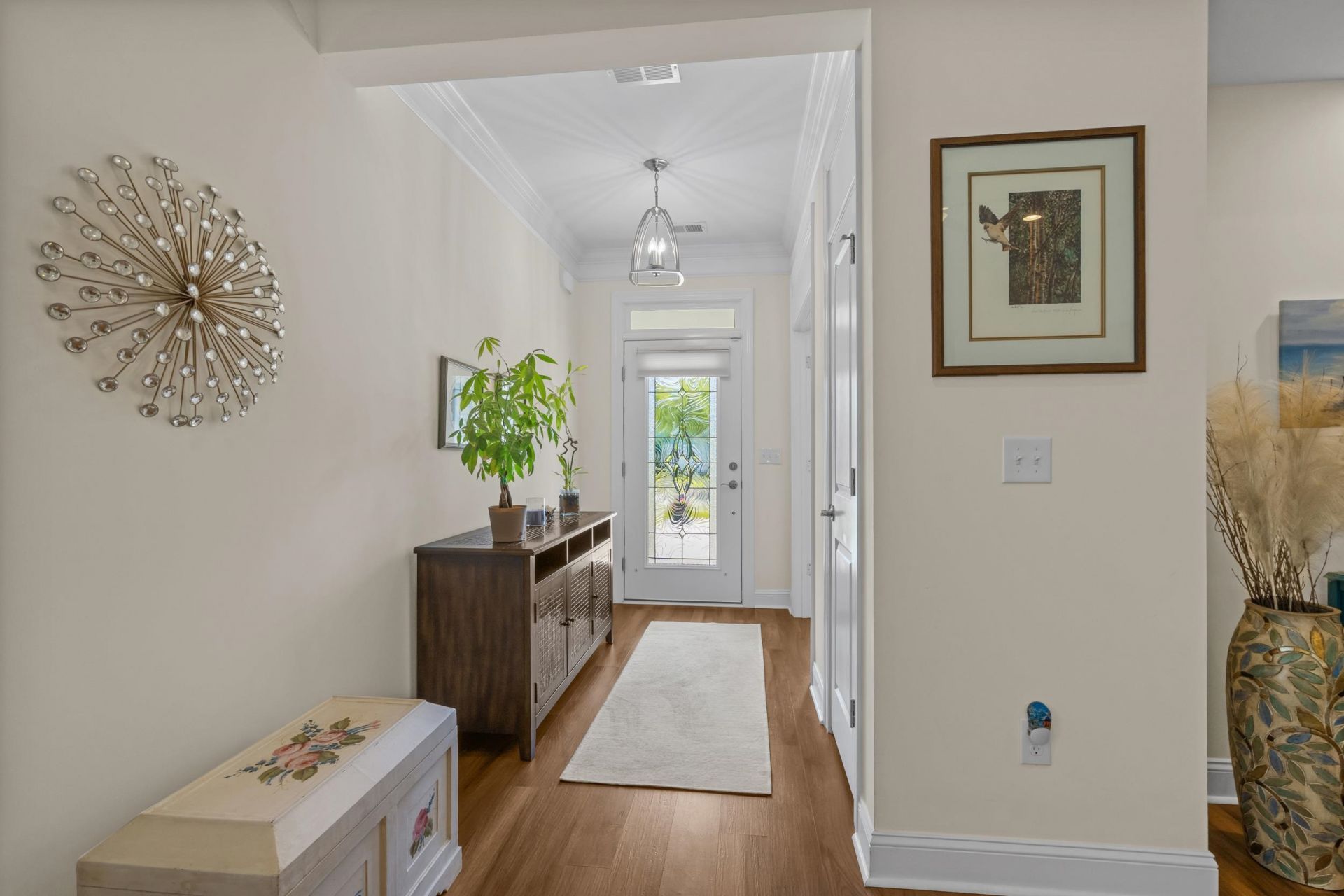 1727 Suncrest Dr.  Photo 9