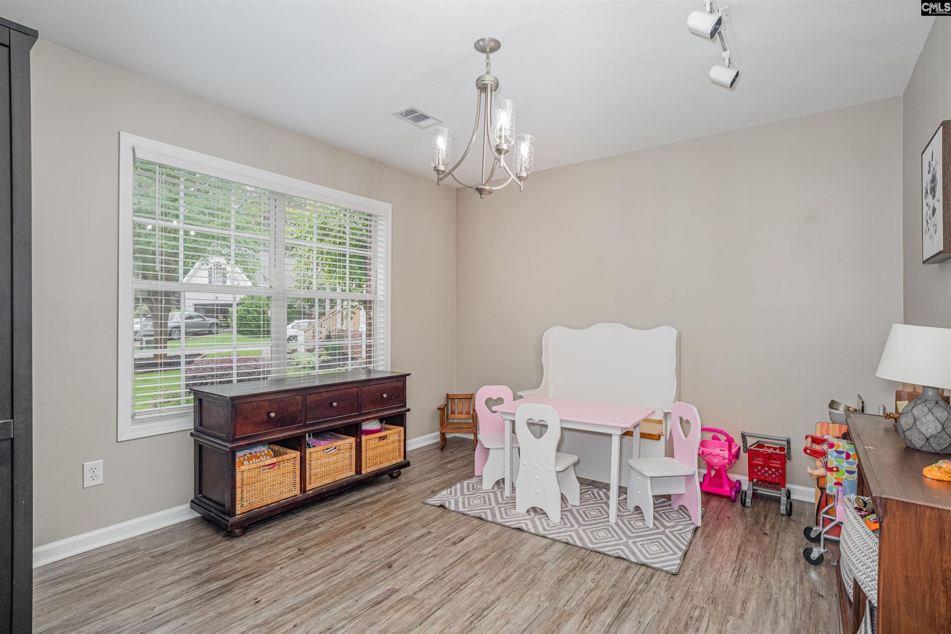 12 Holly Creek Court  Photo 16