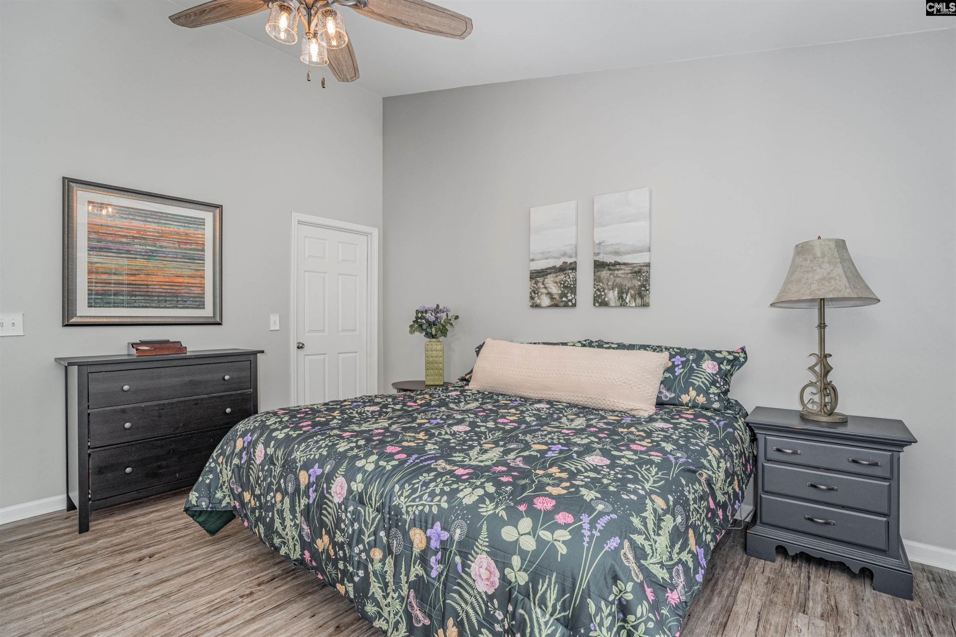 12 Holly Creek Court  Photo 19