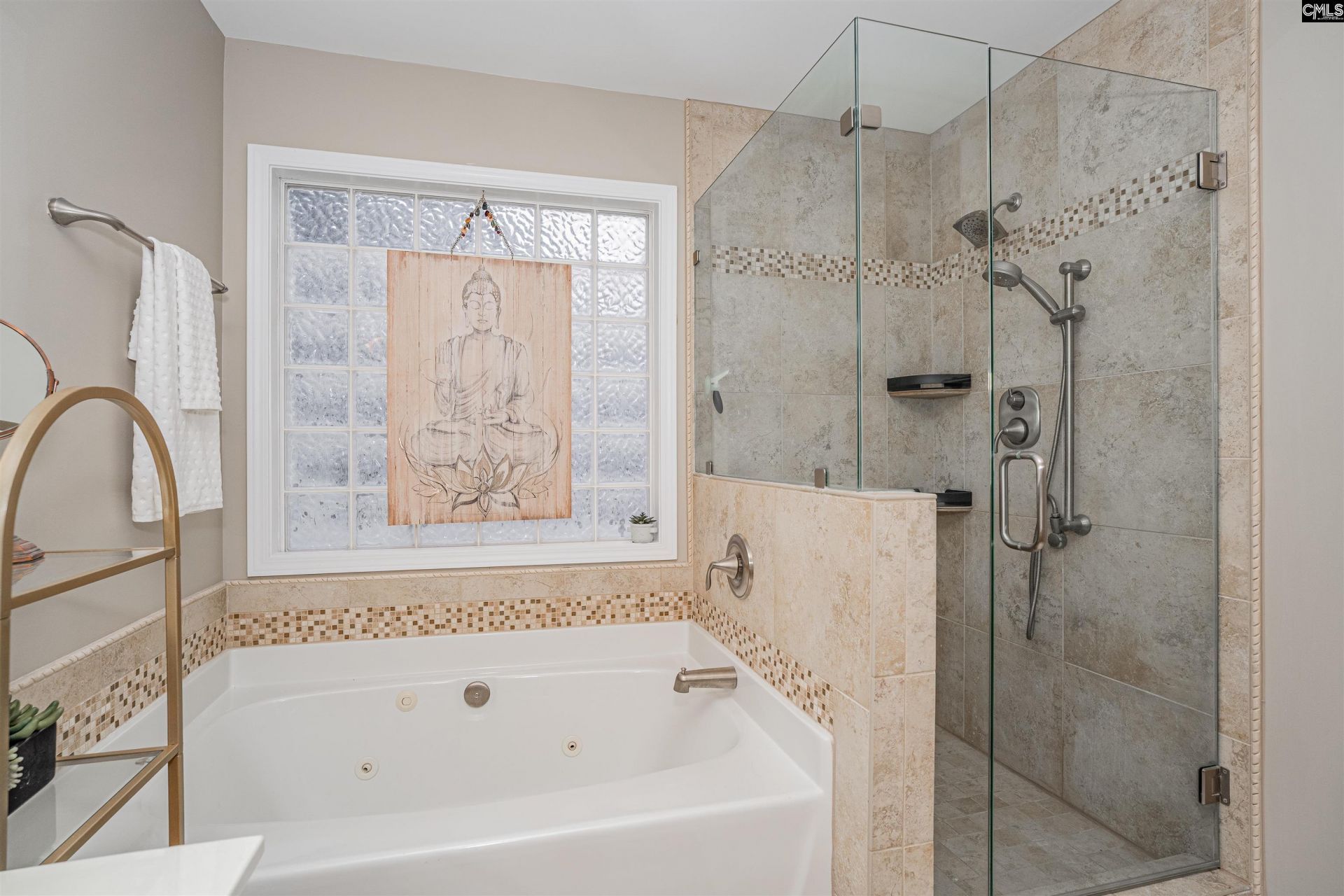 12 Holly Creek Court  Photo 23
