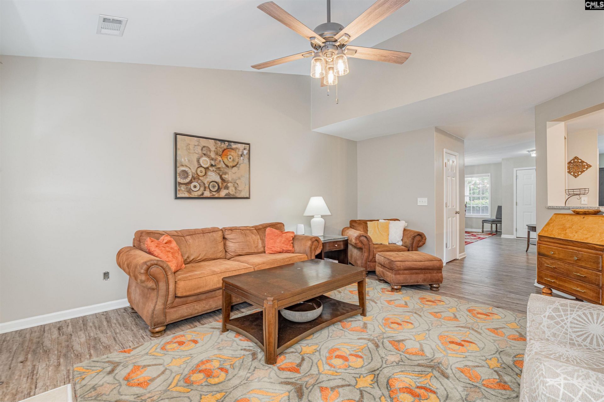 12 Holly Creek Court  Photo 8