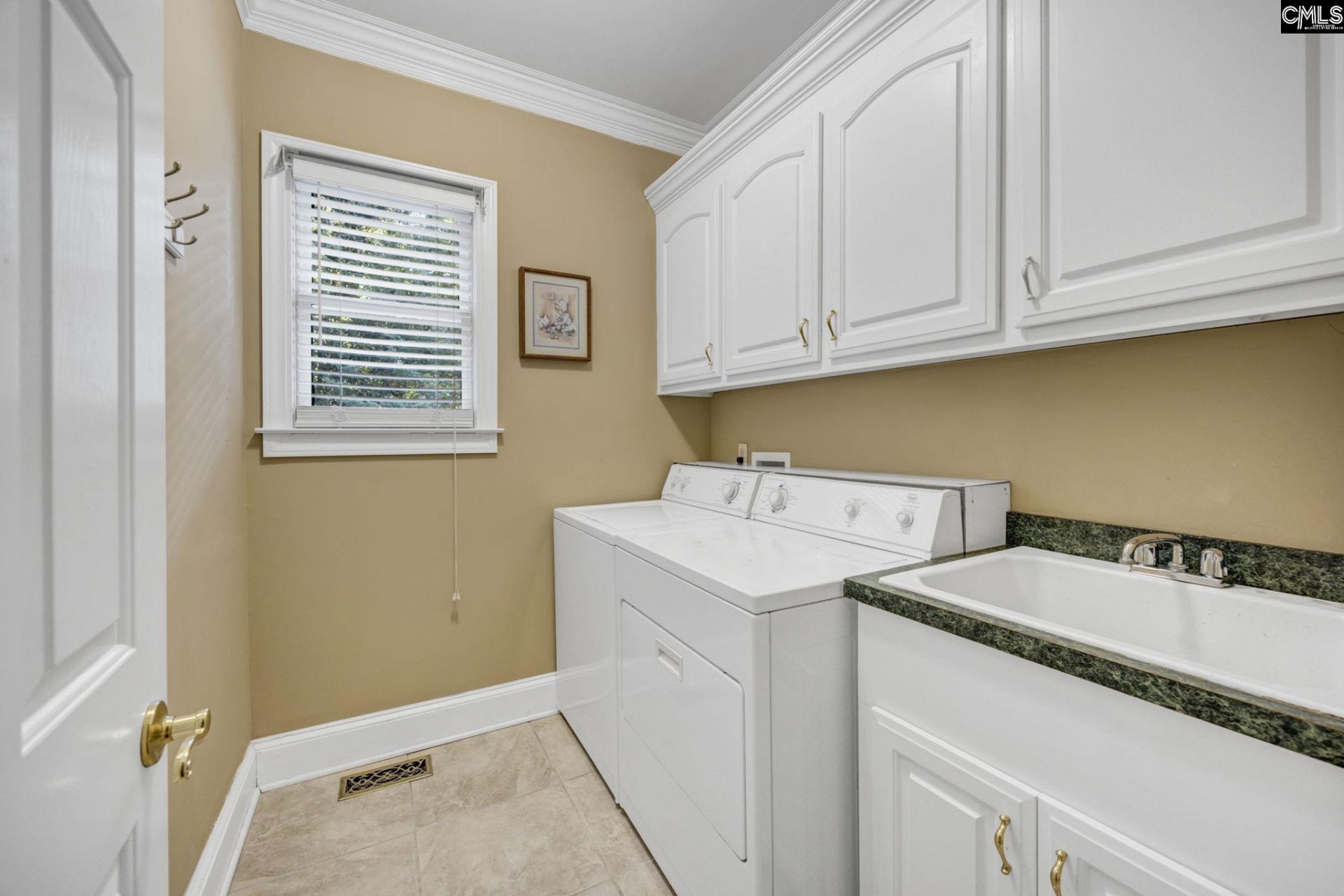 214 Rolling Creek Circle  Photo 29