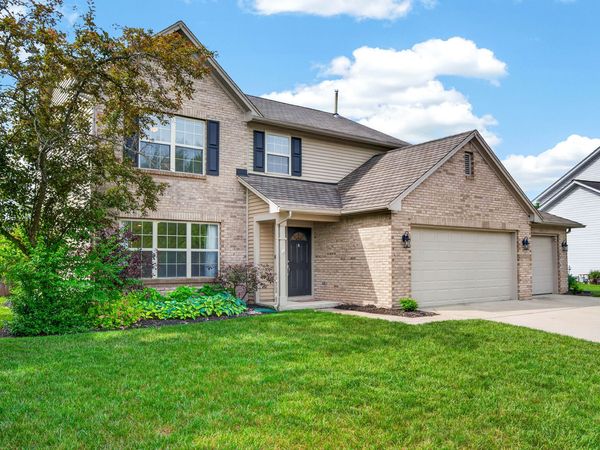 12555 Geist Cove Drive , Indianapolis, IN 46236
