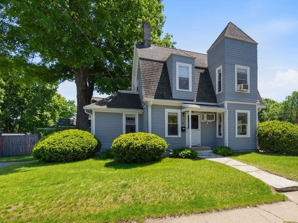 47 Whitehall Rd, Amesbury, MA 01913
