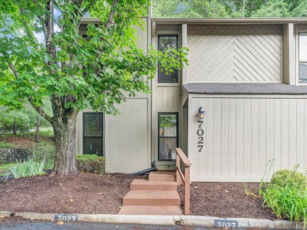 7027 Oak CT , Roanoke, VA 24018