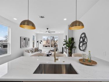 2414 Anderson Street, Dallas, TX 75215