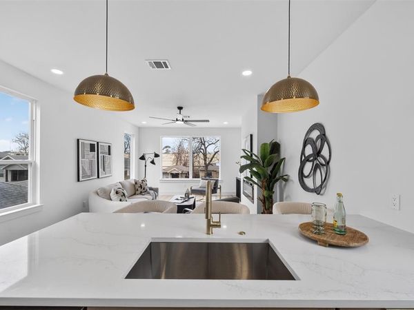 2414 Anderson Street, Dallas, TX 75215