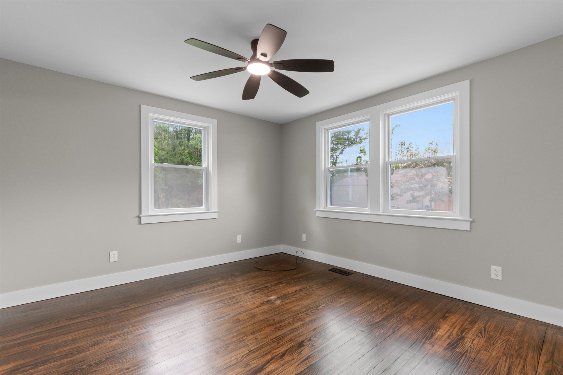 305 S Magnolia Ave.  Photo 13