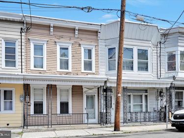 527 W MAHANOY STREET , MAHANOY CITY, PA 17948