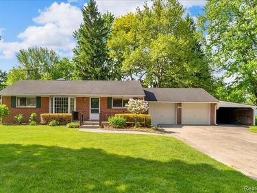 778 Troywood Drive , Troy, MI 48083