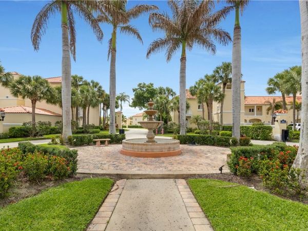 5065 Harmony Circle, Unit 306, Vero Beach, FL 32967