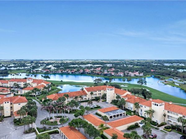 5065 Harmony Circle, Unit 306, Vero Beach, FL 32967