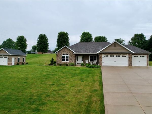 5020 Sunset Boulevard Road NW, Strasburg, OH 44680