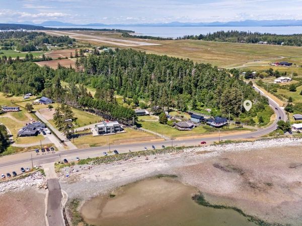 348 Lazo Rd , Comox, BC V9M 3T9