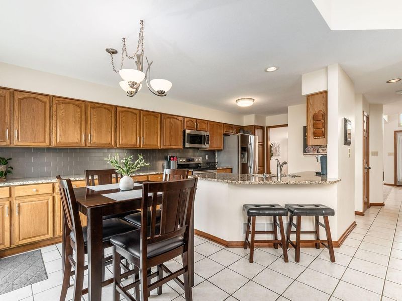 2409 Parklawn Drive , Lewis Center, OH 43035 Photo 11