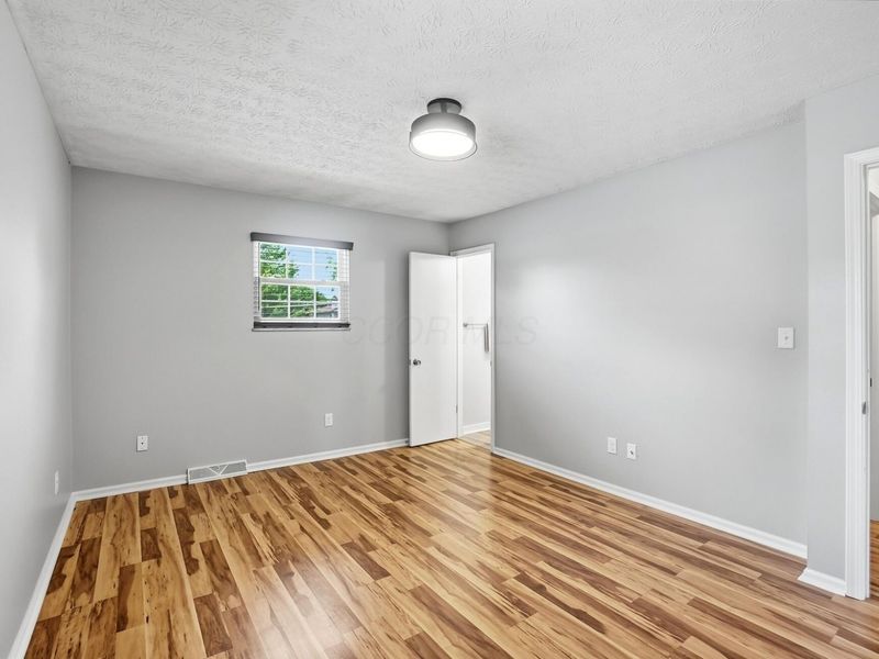 5371 Aqua Street , Columbus, OH 43229 Photo 18