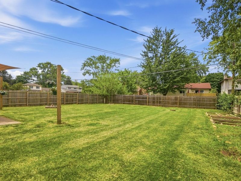 5371 Aqua Street , Columbus, OH 43229 Photo 28