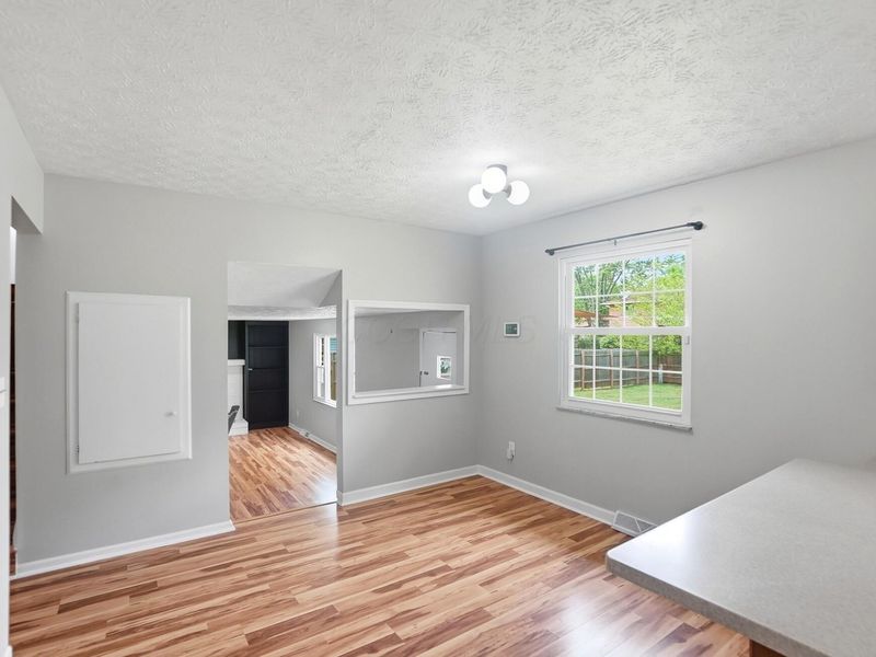5371 Aqua Street , Columbus, OH 43229 Photo 5