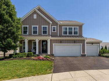 5541 Ballantrae Woods Drive, Dublin, OH 43016