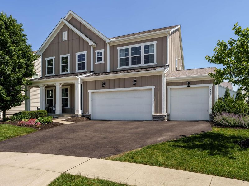 5541 Ballantrae Woods Drive, Dublin, OH 43016 Photo 2