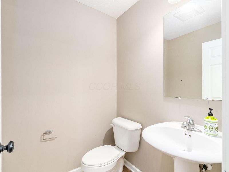5642 Coventry Court , Lewis Center, OH 43035 Photo 31