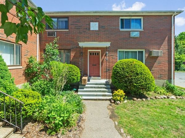 108 Bishop Dr, Unit 108, Framingham, MA 01702
