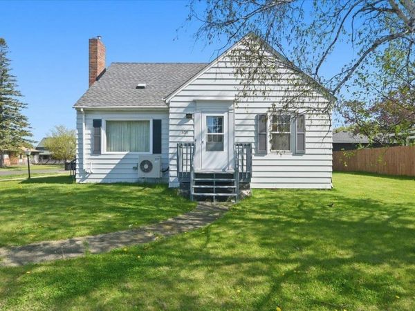 3019 N 21st St, Superior, WI 54880