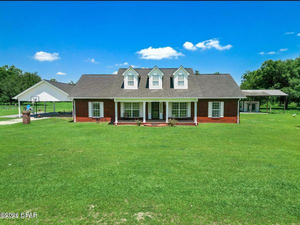 3172 Sandridge Church Road , Sneads, FL 32460