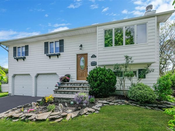 103 Stephen Road , Bayport, NY 11705