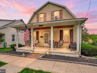 44 GLEN AVENUE , GLEN ROCK, PA 17327