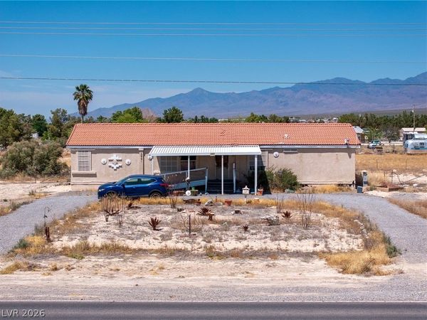 3991 Tahachapi Avenue , Pahrump, NV 89048