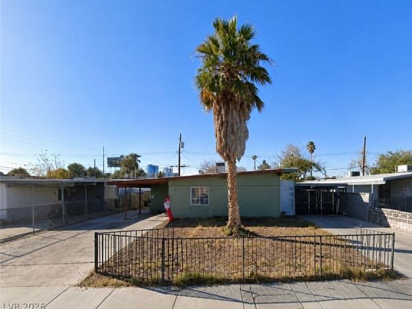2400 Pardee Place , Las Vegas, NV 89104