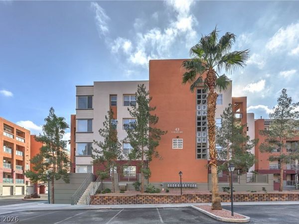43 E Agate Avenue, Unit 201, Las Vegas, NV 89123